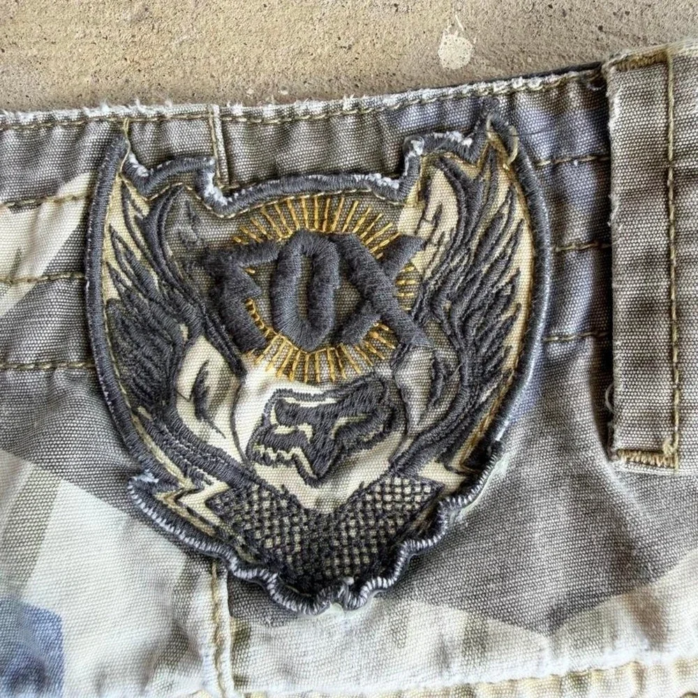 Fox Racing Y2K Gray White Camo Cargo Shorts Mens 33 Embroidery Cotton